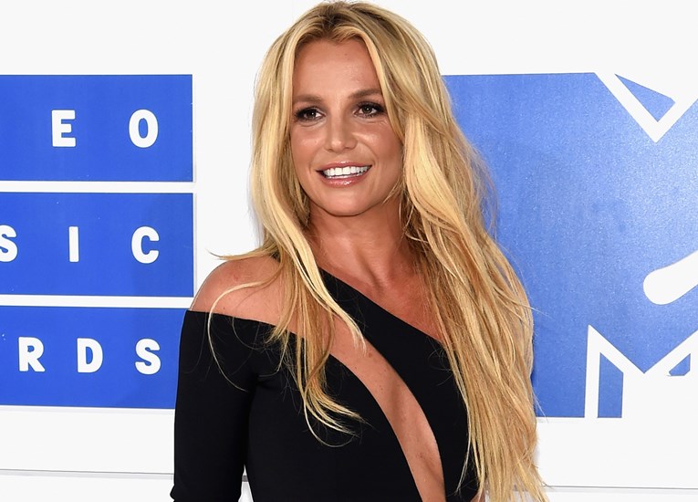 Britney Spears je jedna od nas s razmazanom maskarom i raščupanom kosom