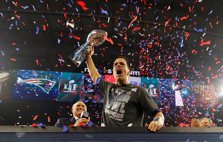 NAJLUĐI SUPER BOWL IKADA Briljantni Tom Brady i Patriotsi nadoknadili -25 u najvećem preokretu u povijesti NFL-a