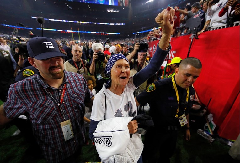 Uplakani Tom Brady je spektakularnu pobjedu posvetio teško bolesnoj majci