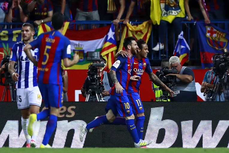 Enrique se oprostio trofejem: Messi i Neymar spasili Barcinu sezonu na oproštaju od slavnog stadiona