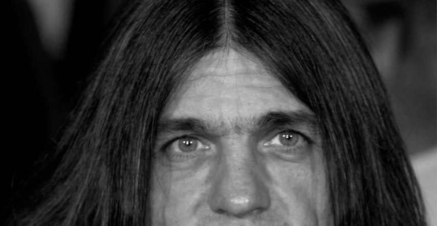 Preminuo gitarist benda AC/DC Malcolm Young