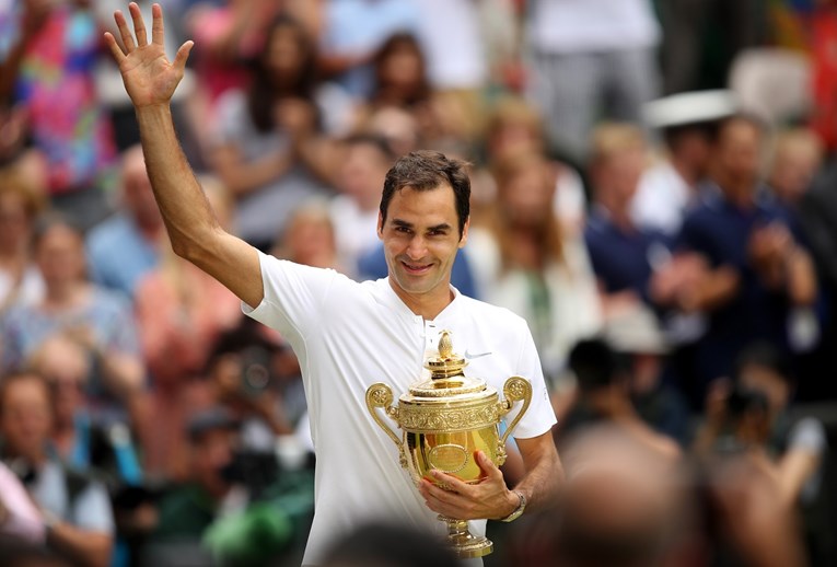ČUDESNI ROGER Bez izgubljenog seta s 35 godina osvojio Wimbledon i odigrao najkraći finale u povijesti