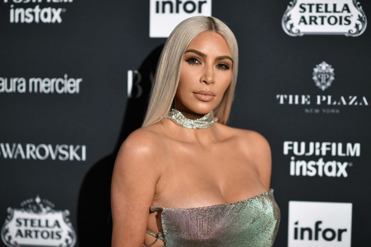Frizer Kim Kardashian otkrio zašto je ona opet plavuša