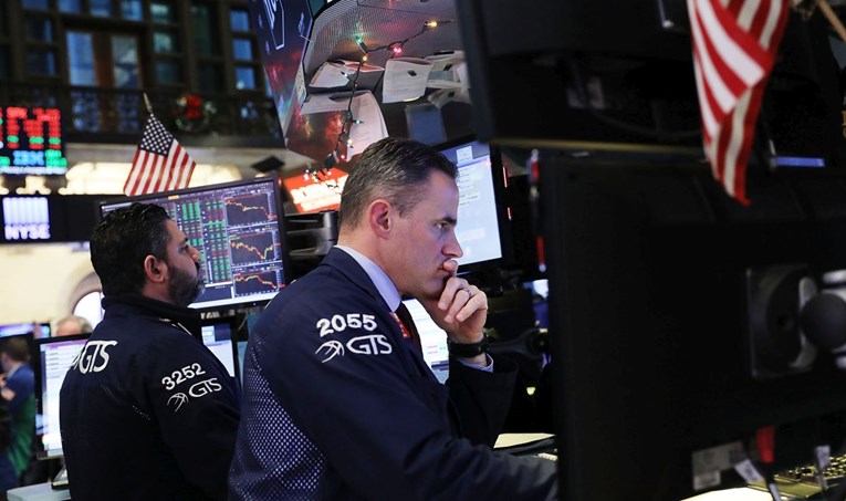 Padaju cijene dionica na Wall Streetu