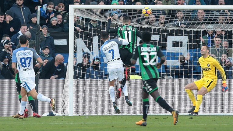 Inter izgubio i drugu zaredom, Napoli jedva okrenuo protiv Sampdorije
