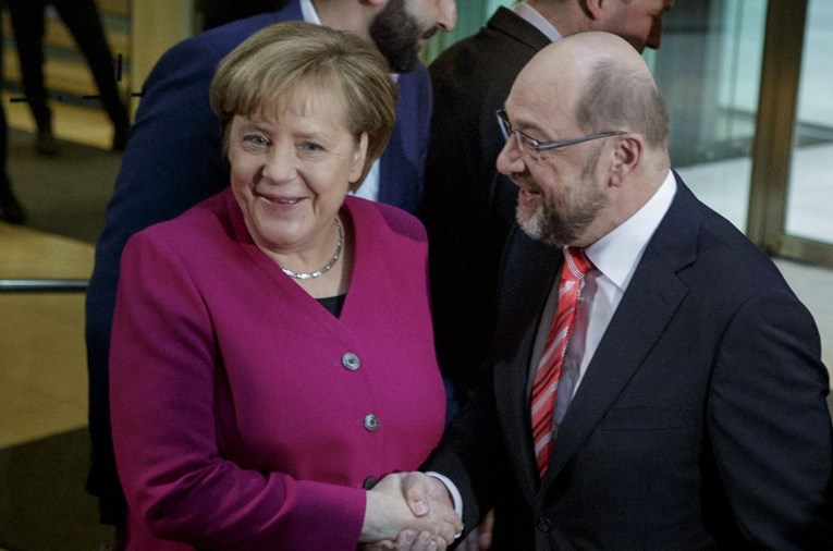 Više od pola Nijemaca protiv velike koalicije, pao rejting socijaldemokrata