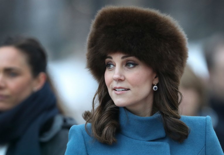 Kate Middleton mora izabrati hoće li večeras iznevjeriti kraljevsku obitelj ili razočarati žene