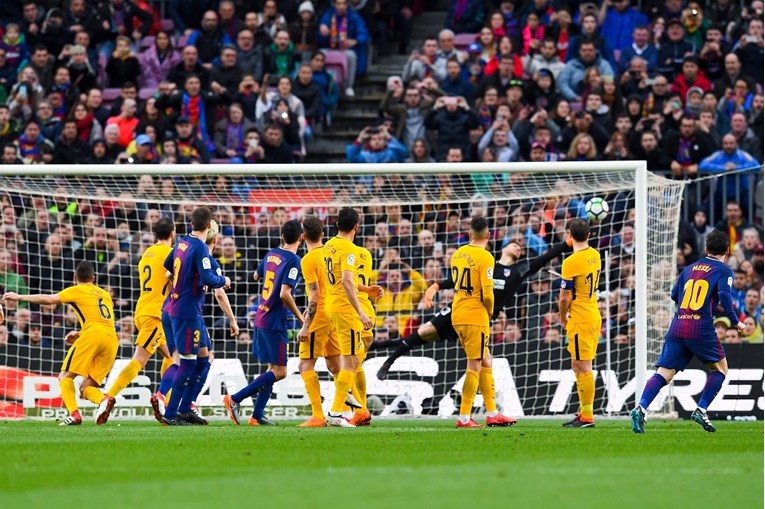 BARCELONA - ATLETICO 1:0 Messi golčinom srušio Atletico i odveo Barcelonu prema naslovu prvaka