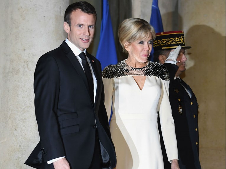 Prva dama Francuske obožava minice, no ova haljina bila je veliko iznenađenje