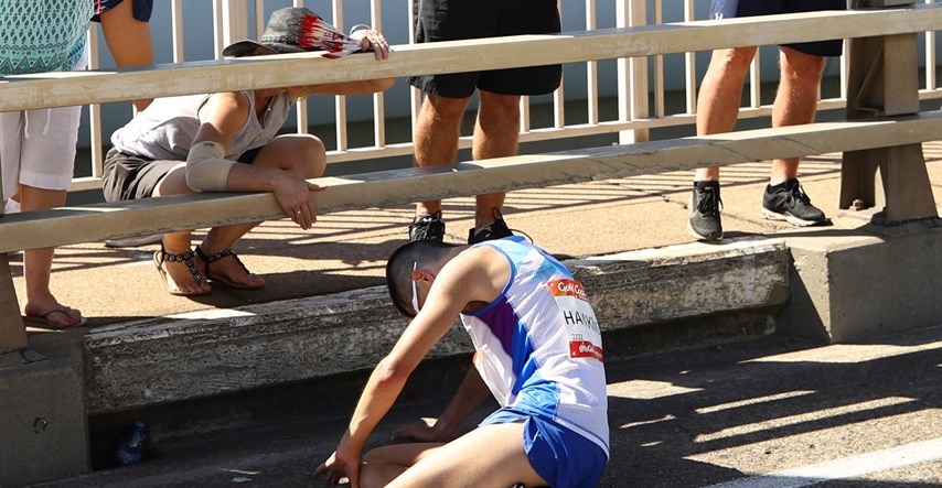 Maratonac kolabirao pred ciljem i baš nitko mu nije želio pomoći