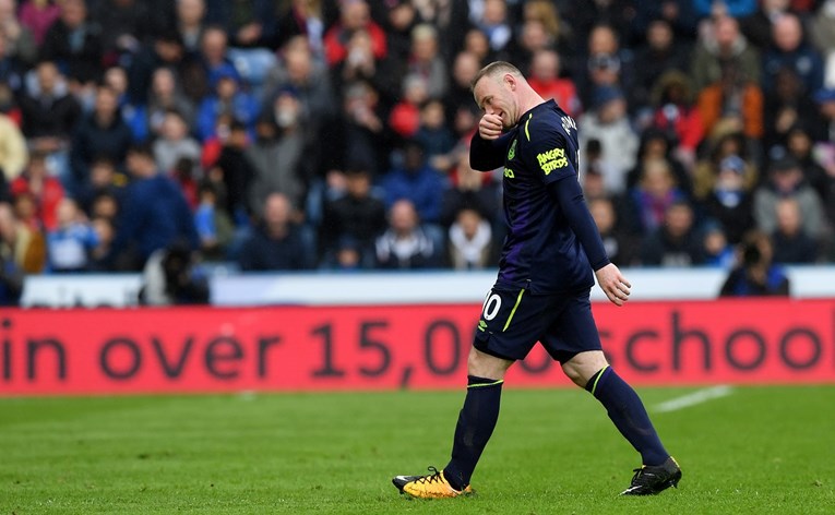 Razočarani Rooney odlazi iz Engleske