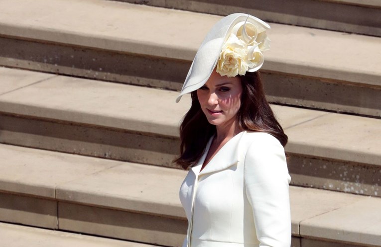 Kate je na kraljevsko vjenčanje obukla staru haljinu, a mnogi smatraju da je to napravila namjerno