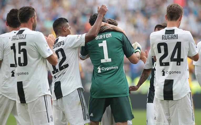 KRAJ JEDNE ERE Buffon kazao zbogom Juventusu