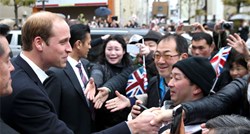 Princ William posjetio tsunamijem pogođena područja u Japanu