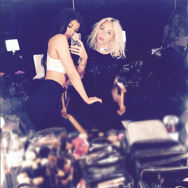 Možeš li na slici pronaći golu Khloe Kardashian?
