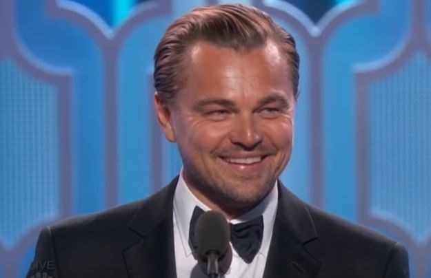 Ništa ga neće spriječiti: Leonardo DiCaprio i mrtav pijan upecao dvije seksi plavuše