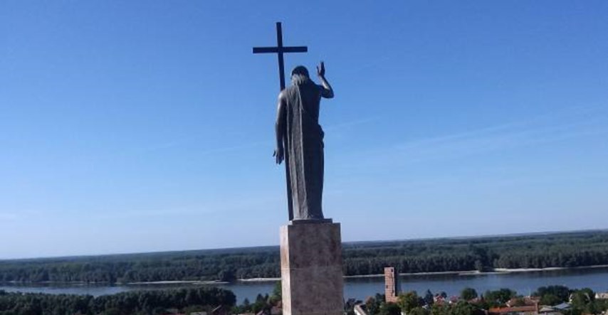 U Aljmašu blagoslovljen najveći kip Isusa u Hrvatskoj