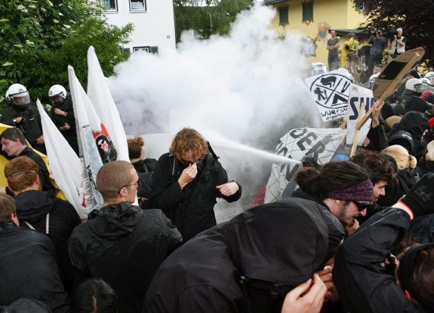 Tisuće ljudi na ulicama u Njemačkoj, prosvjednici protiv summita G7 tukli se s policijom