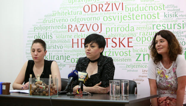 Mirela Holy protiv konzumerizma: "Upecaj staru haljinu i bez zlatne ribice stvori novo radno mjesto"