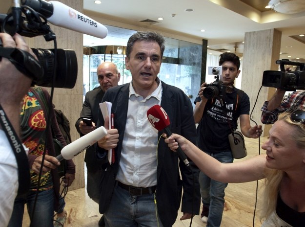 Evo što je rekao nakon prisege novi grčki ministar financija, zovu ga "mozgom Sirizine ekonomije"