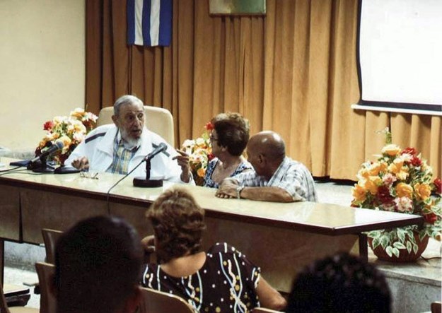 Fidel Castro opet se pojavio u javnosti, evo koga je posjetio