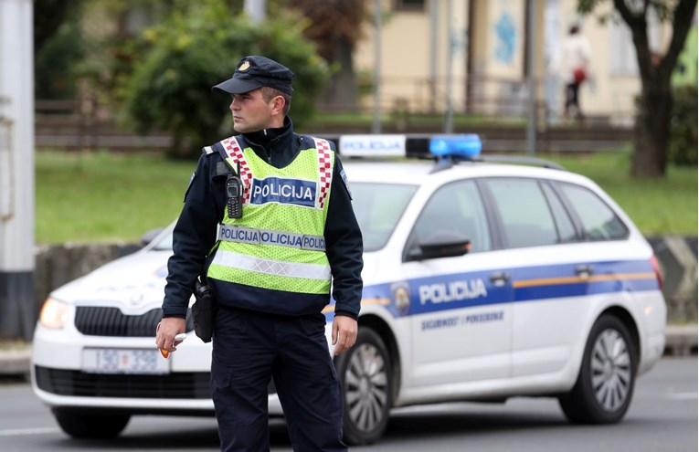Filmska potjera u Koprivnici - pet policijskih vozila hvatalo jednog čovjeka, trudnica napala policajku