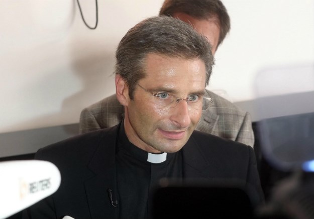 Poljski gay svećenik pisao Papi: Crkva homoseksualcima život pretvara u pakao