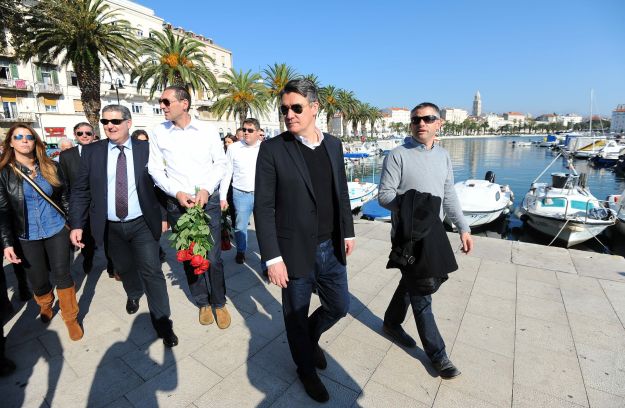 Milanović u Splitu: Pobjeda HDZ-a značila bi odlazak u rupetinu u kakvoj Hrvatska nikada nije bila