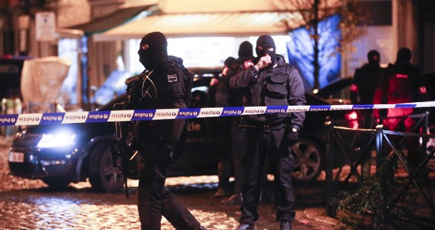 Opsadno stanje u Bruxellesu, na ulicama vojska i policija: Pola grada zatvoreno, uhićena 21 osoba