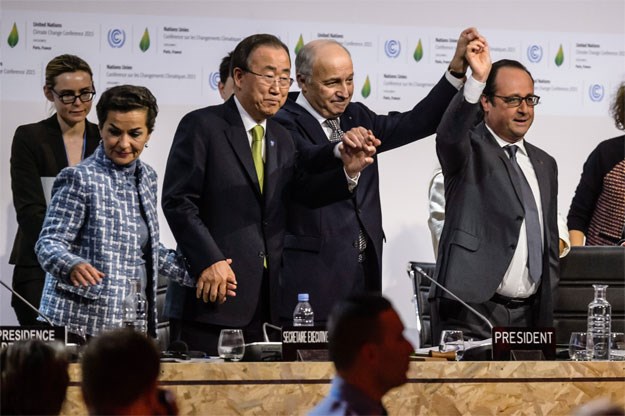 Prvi globalni klimatski sporazum je prihvaćen: "Cijeli svijet ujedinjen u Parizu za spas Zemlje"