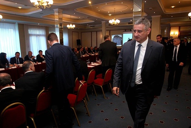 Karamarko pristaje na nestranačkog premijera: "S MOST-om imamo preko 80 potpisa"