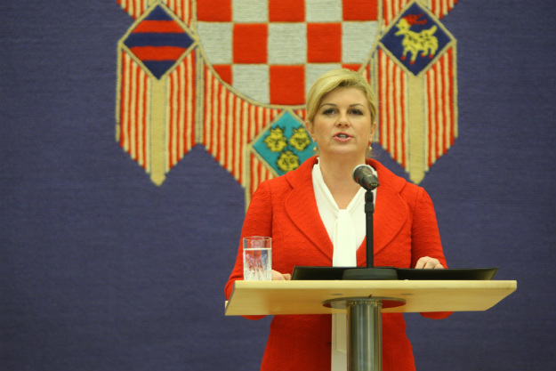 Kolinda zaprijetila: Neću dopustiti da odugovlačenje ugrozi stabilnost države
