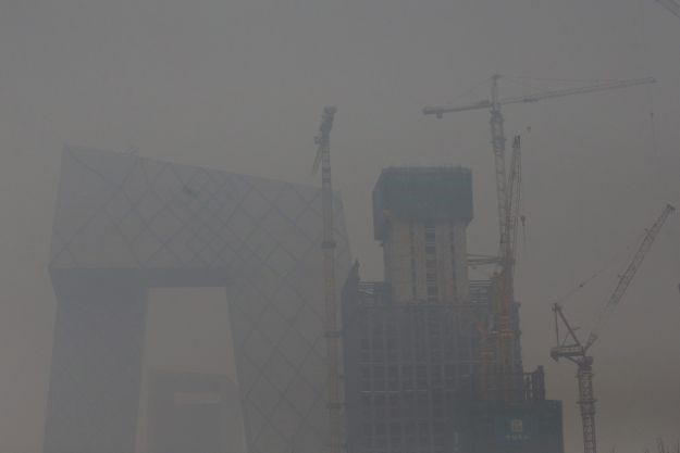 U borbi protiv zagađenja Peking zatvara 2.500 tvrtki