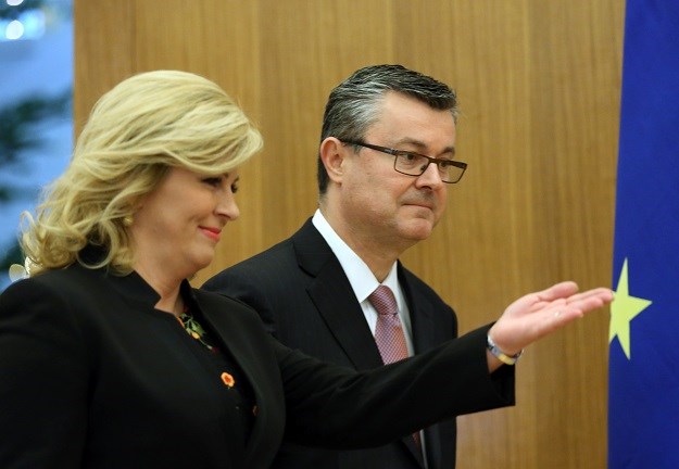 Orešković ne želi otvarati političku frontu s Pantovčakom: Potpisat će smjenu šefa SOA-e?