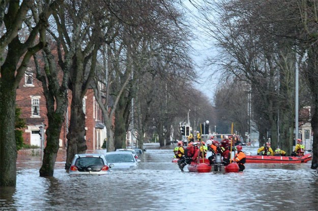 VIDEO Strašne poplave pogodile Veliku Britaniju