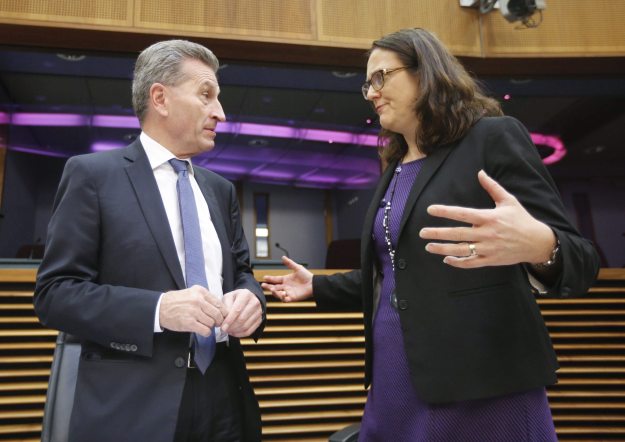 Europska komisija  zbog zakona o medijima raspravlja o Poljskoj