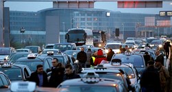 Prometni kaos u Parizu: Taksisti u štrajku zbog "nelojalne konkurencije"