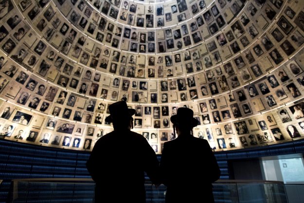 "Povratak u normalan život": Kolinda na obilježavanju oslobođenja Auschwitza