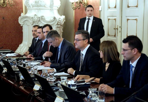 U Banskim dvorima sastao se uži kabinet Vlade: Stigli Petrov i pet ministara MOST-a