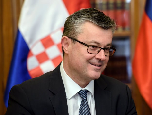 I premijer Orešković prati rukomet, otkrio kakav je navijač