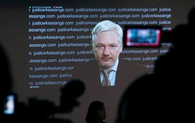 Assange - neugodni gost kojeg se Ekvador ne može riješiti