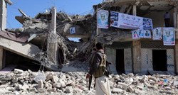 Bombaški napad u Jemenu: Poginulo 14 vojnika, deseci ranjenih
