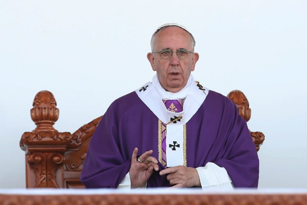 Papa: Zapanjujuća je zaglušujuća tišina ravnodušnosti prema žrtvama rata