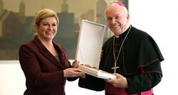 Kolinda odlikovala biskupa Jezerinca