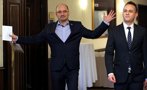 HDZ 17. travnja bira predsjednika, prvi put po načelu jedan član - jedan glas