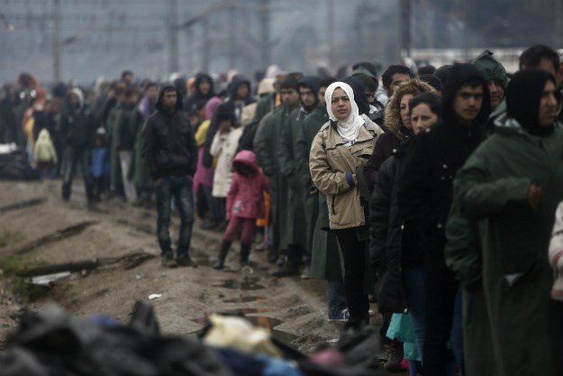 Posljedice strožih mjera: U Slavonskom Brodu zadržano 320 izbjeglica bez uvjeta za prolaz
