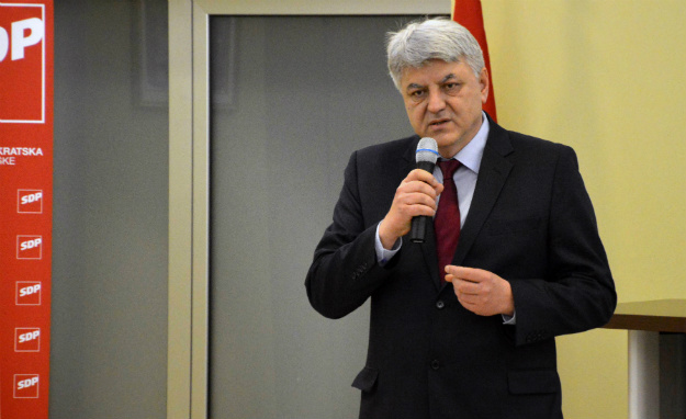 Komadina: Viđeni SDP-ovci odlaze s razlogom, pa nisu se napušili bunike ili najeli ludih gljiva