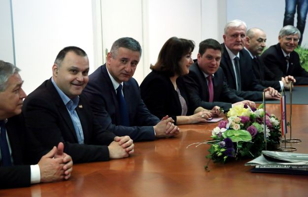 Karamarko dao potpise za kandidaturu za šefa HDZ-a: Nisam zadovoljan, treba dodatno dignuti stranku