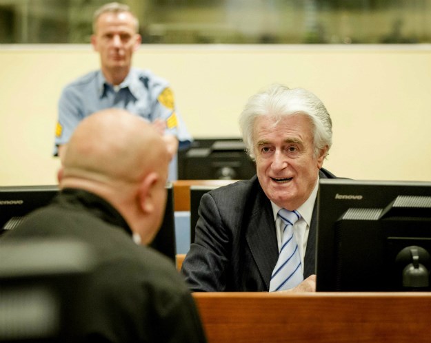 Karadžić kriv za genocid u Srebrenici, osuđen na 40 godina zatvora