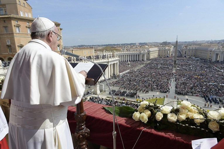 Papa Urbi et Orbi posvetio sirijskim žrtvama, izbjeglicama i mladima - evo što je poručio